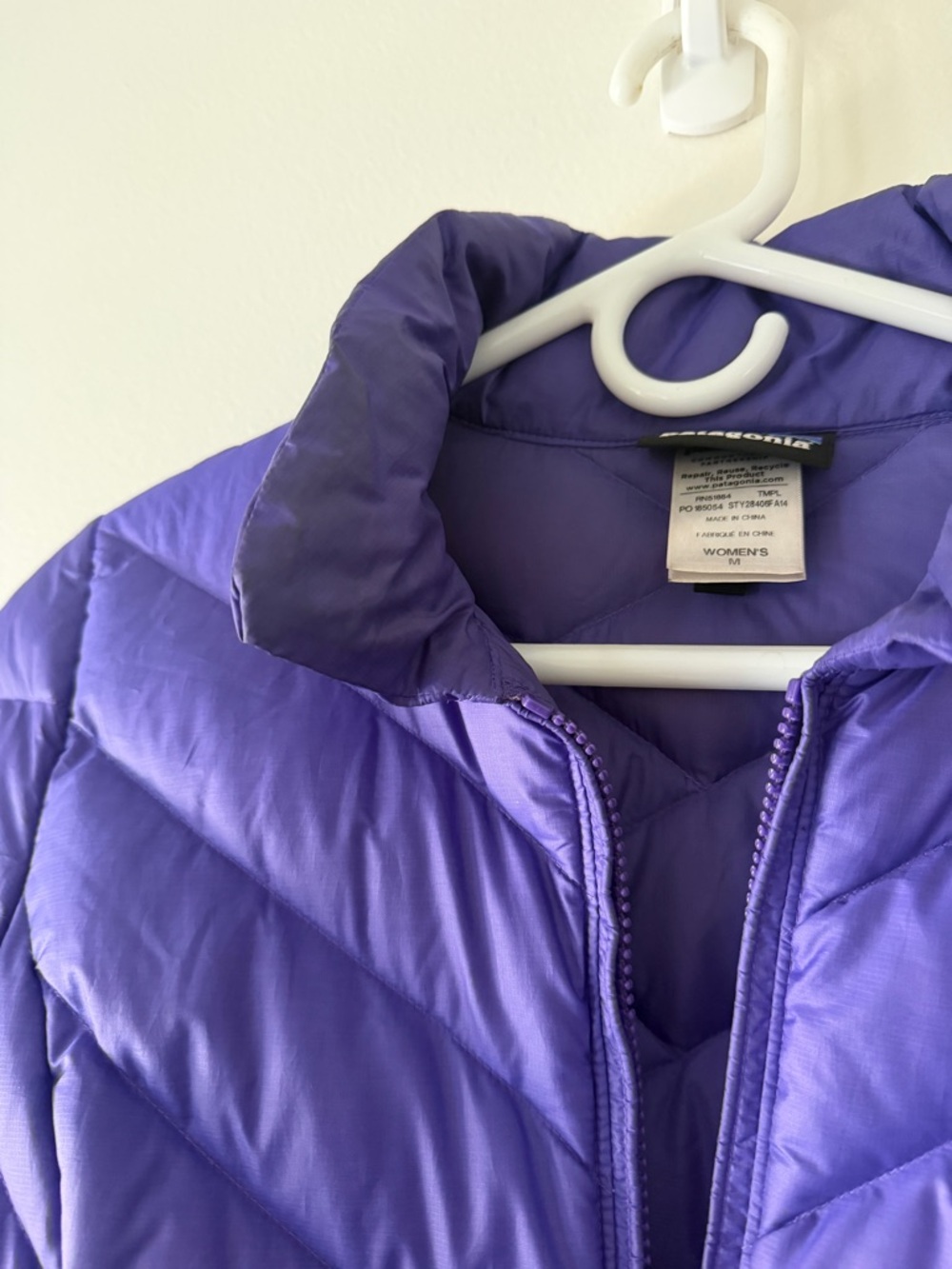 Patagonia Purple Women's Jacket - Picture 3 of 5